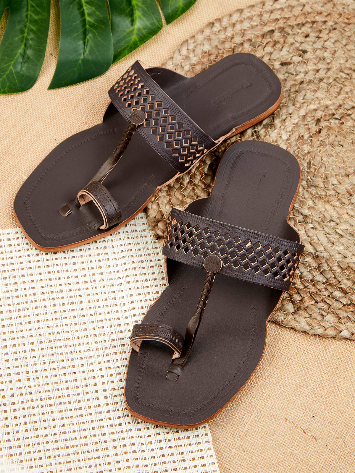 Forever Diamonds - Kolhapuri Chappal for men