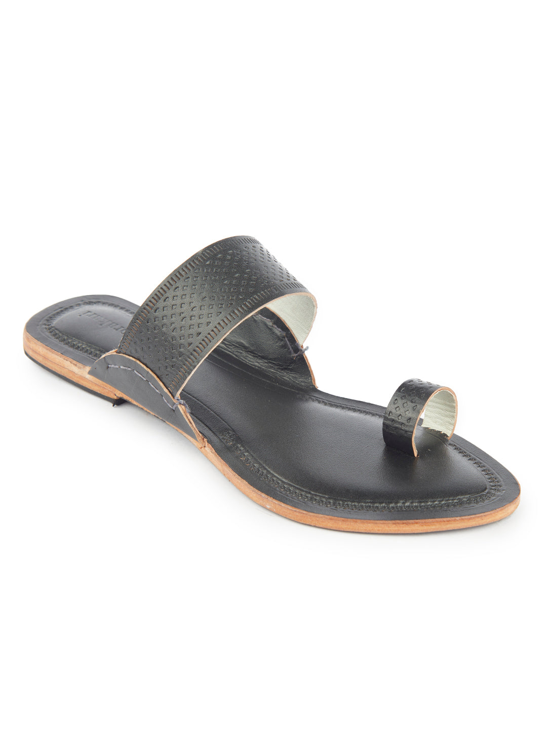 kolhapuri chappal for women