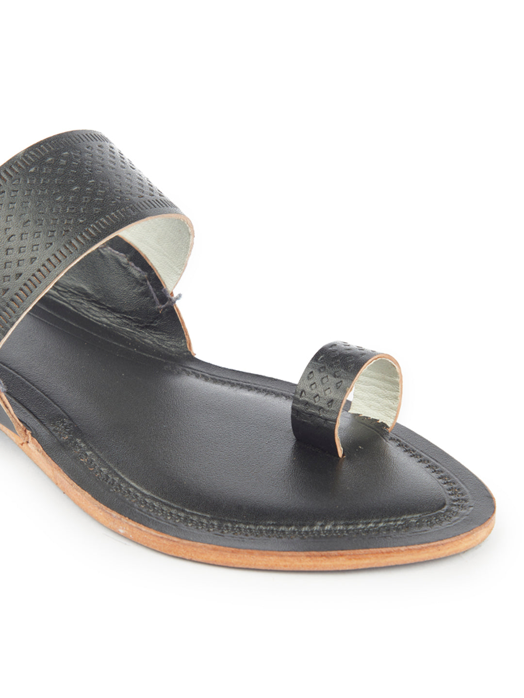 kolhapuri chappal for women