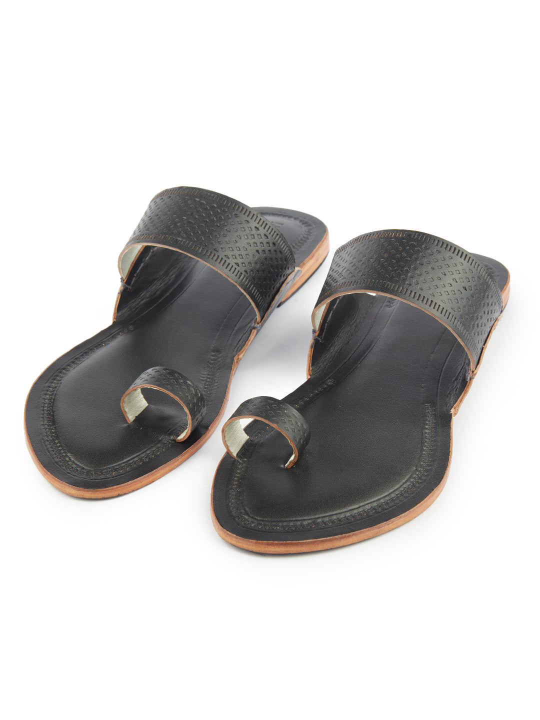 kolhapuri chappal for women