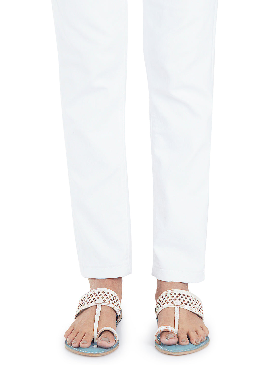 White Diamonds Women's kolhapuri chappal