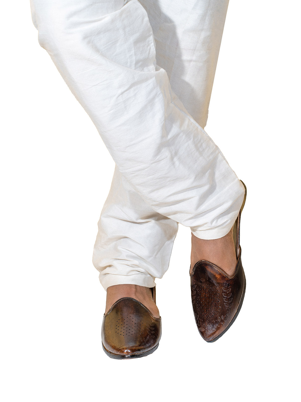 Meera's Brown Leather Punjabi Jutti for Men