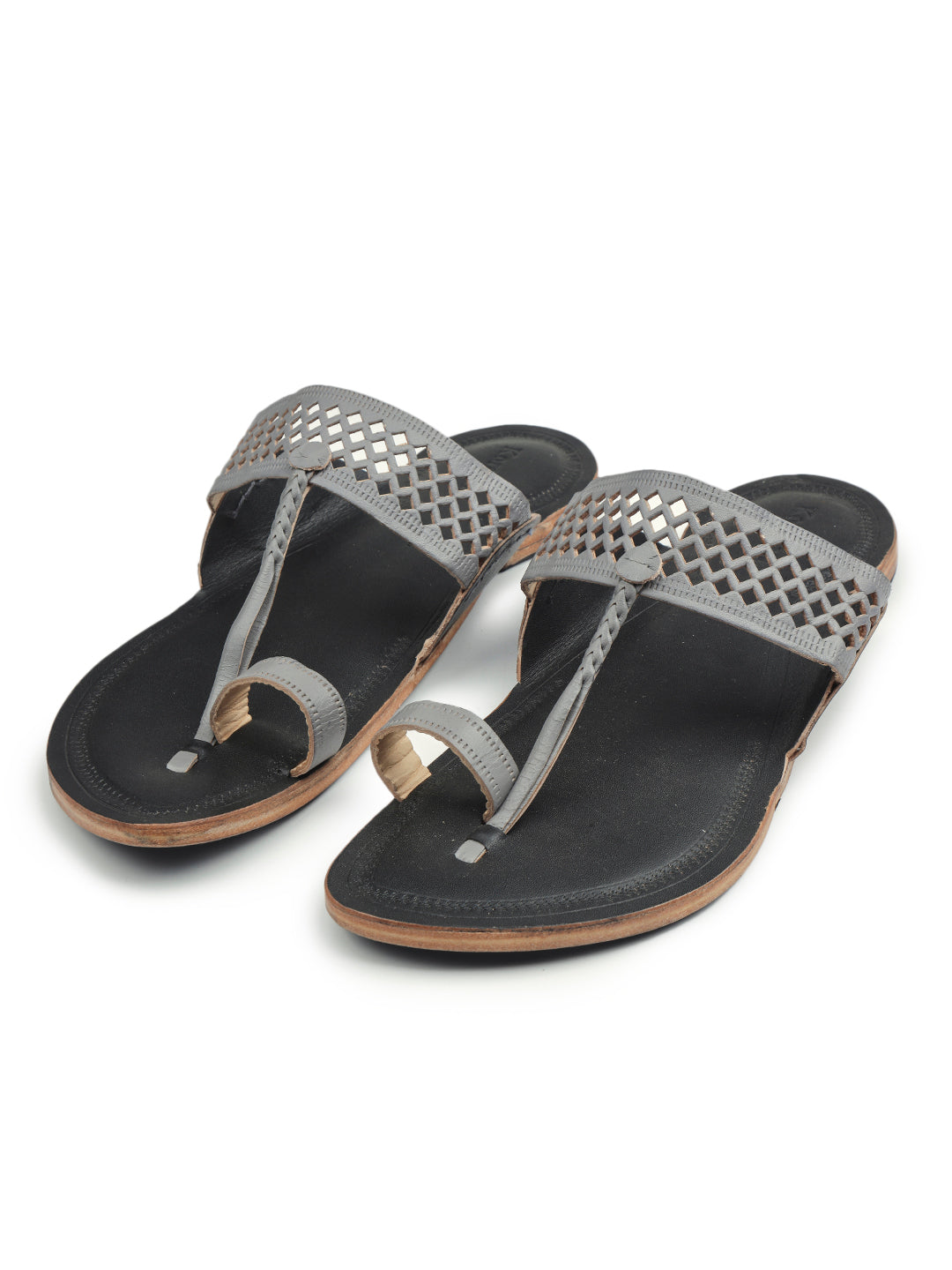 black kolhapuri chappal
