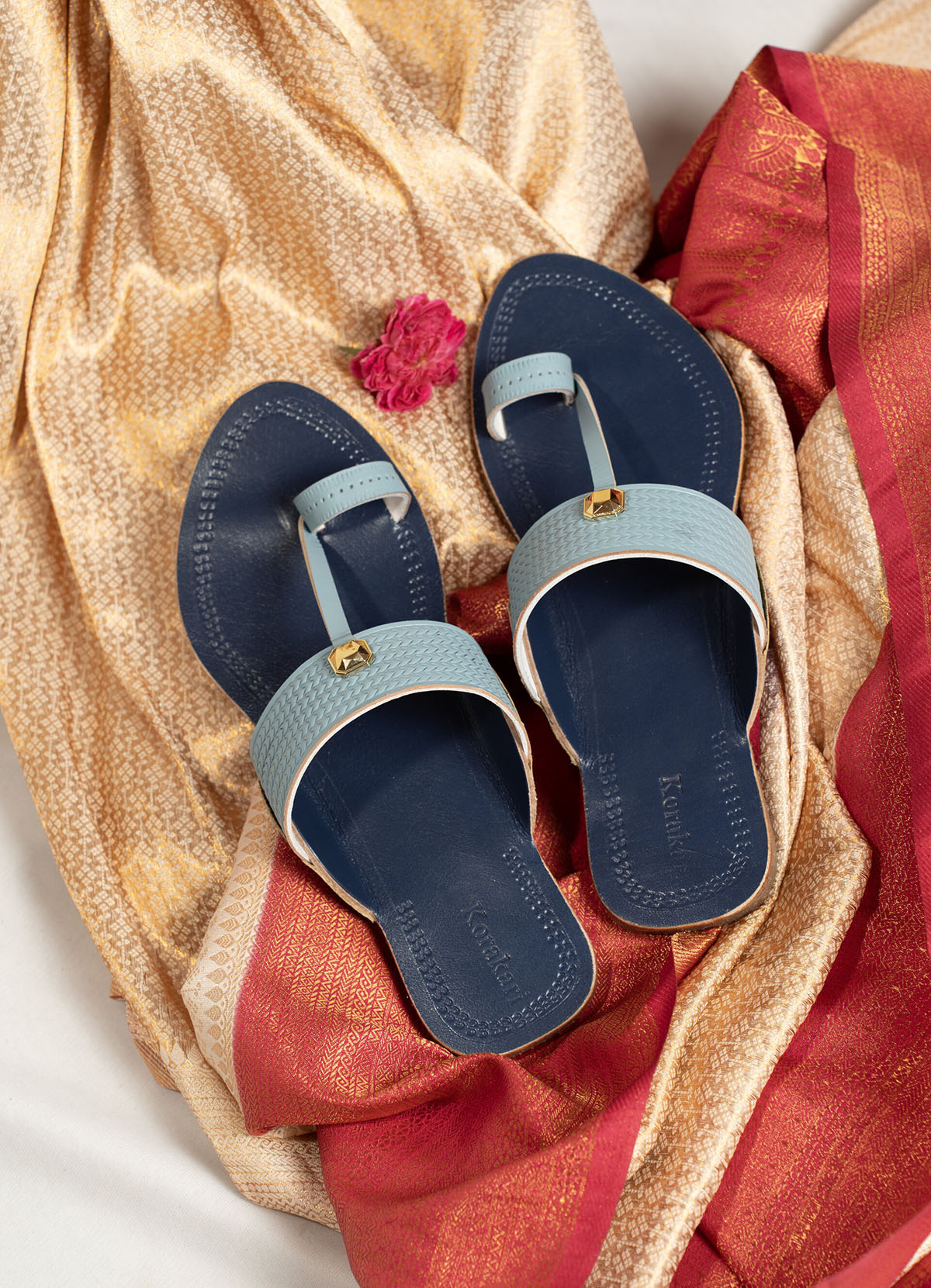 Blue kolhapuri chappal for women