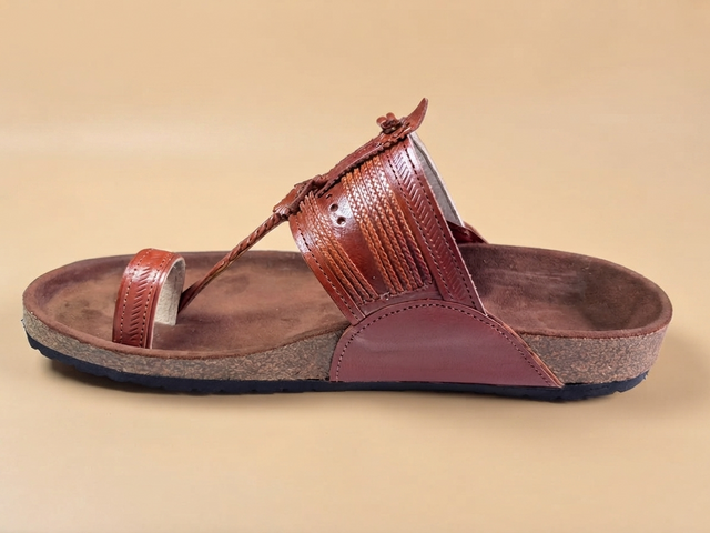 The Royal Regalia: Fusion Men’s Cork Base Kolhapuri
