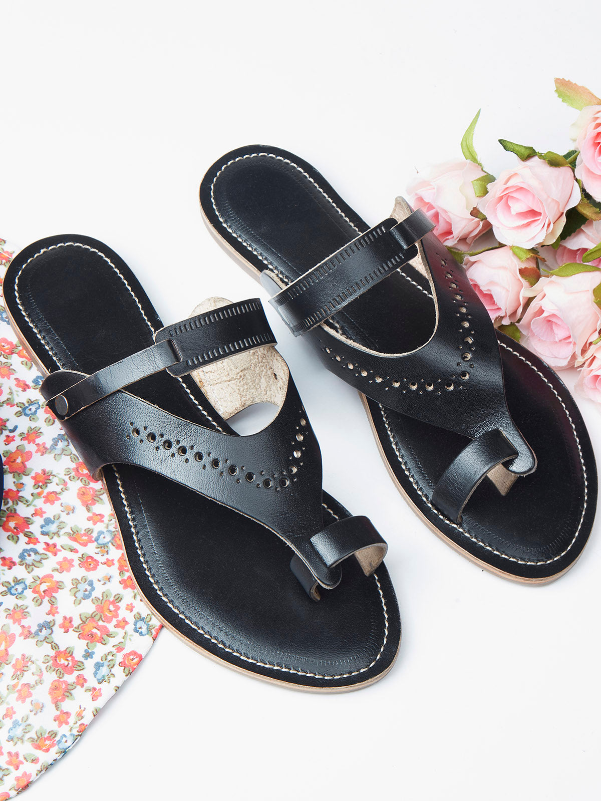 kolhapuri chappal with heels