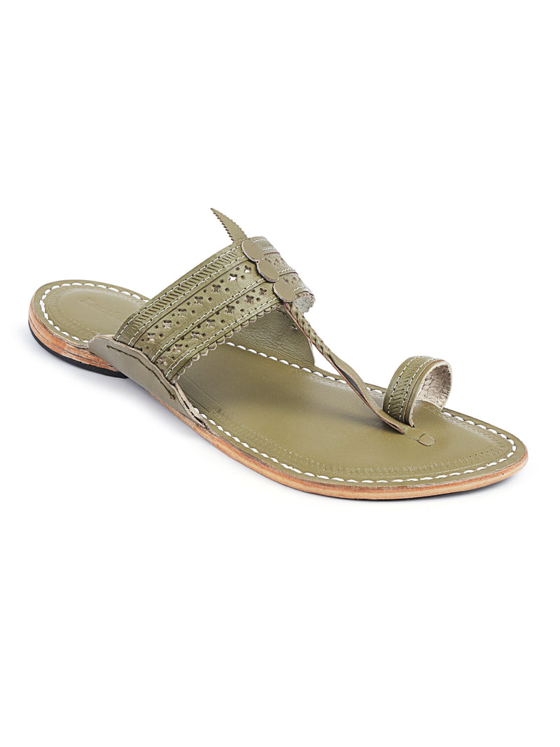 kolhapuri chappal men price