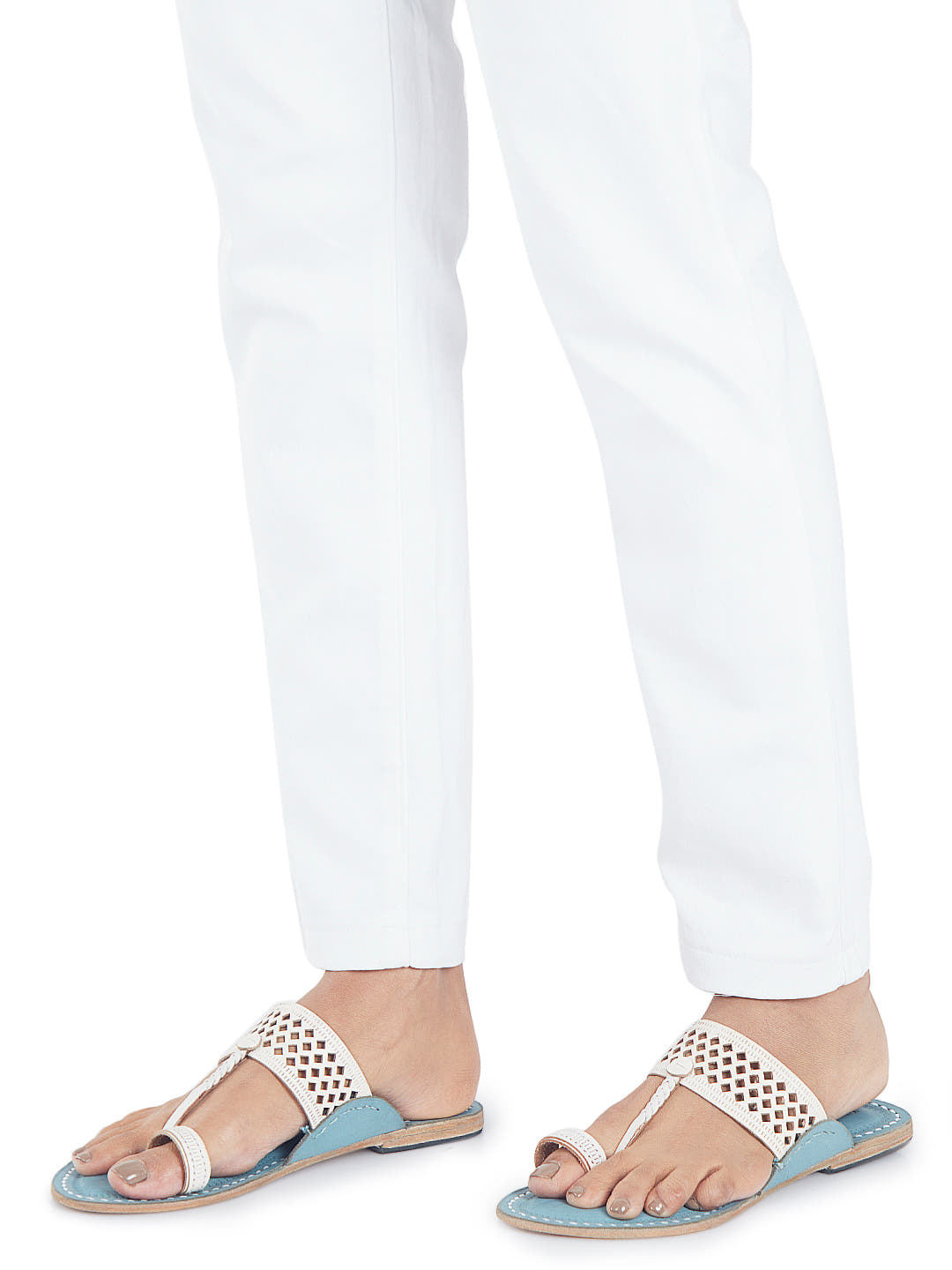 White Diamonds Women's kolhapuri chappal