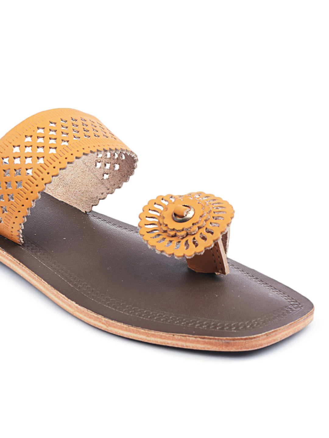 Stylish Toes - Kolhapuri chappal for women