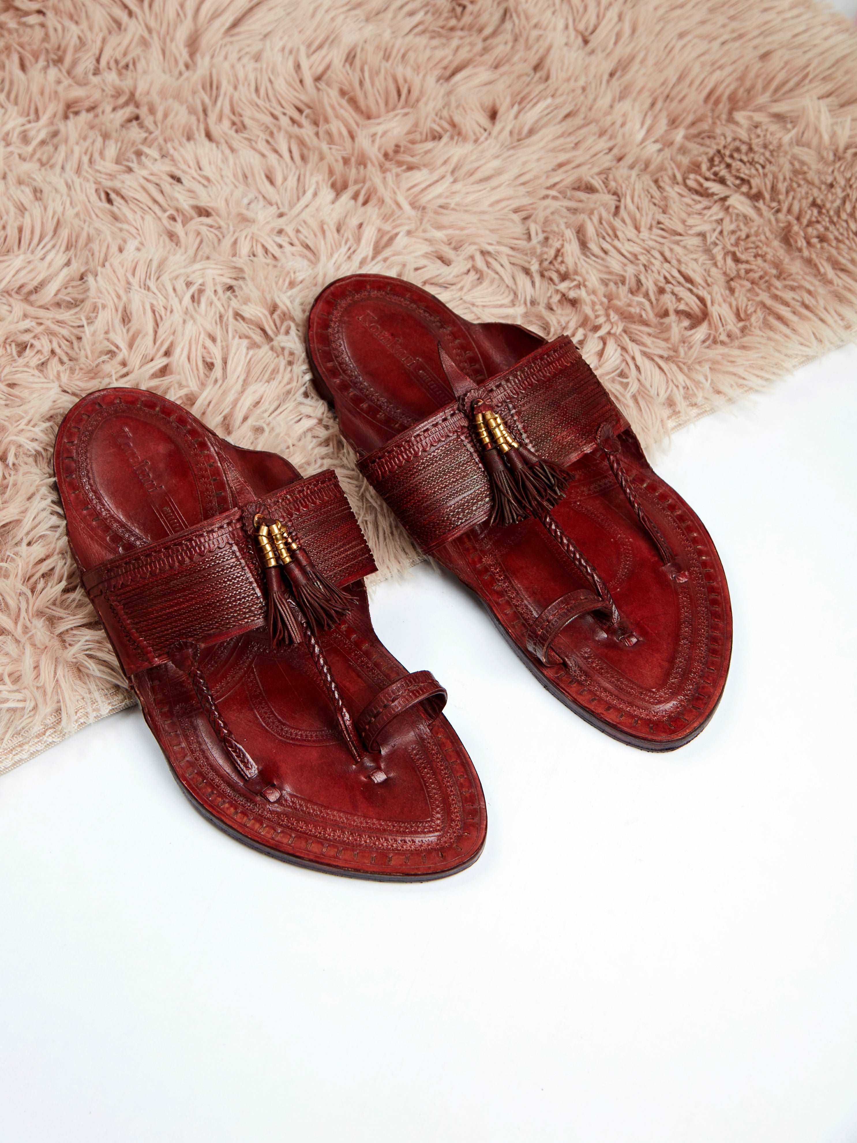 Classic Burgundy Men's Kolhapuri Chappal